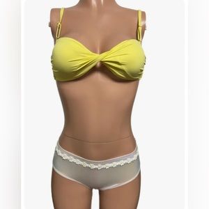 Y2K Coachella festival Yellow Iridescent Daisy Shorts set S booty short bra top